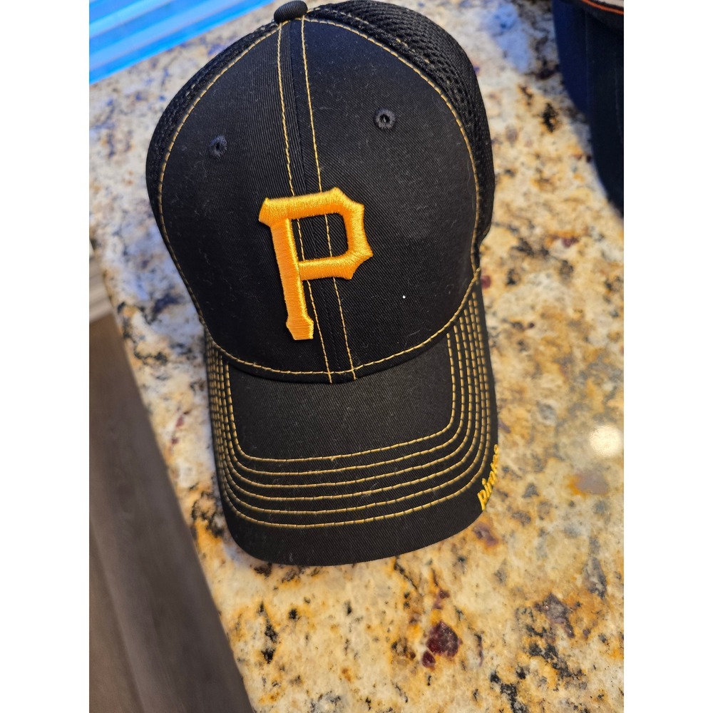 New Era 39THIRTY Pittsburgh Pirates MLB Hat BlackGold Mesh Stretch Fit Small-Med